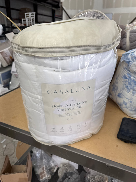 Queen Ultra Loft Down Alternative Mattress Pad - Casaluna: 280 Thread Count, Water Repellent, Box Quilted