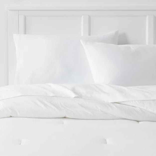 Full/Queen Jersey Solid Comforter White - Room Essentials: Machine Washable, OEKO-TEX Certified, Midweight