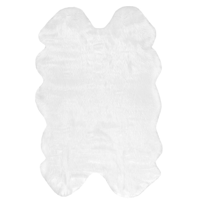nuLOOM Tianna Faux Sheepskin Shag Area Rug, Shaped 3' 6" x 6', White