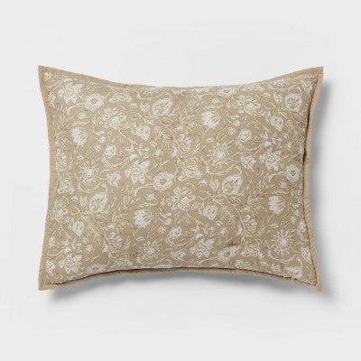 Standard Floral Print Trad Cotton Voile Lofty Quilt Sham Green - Threshold