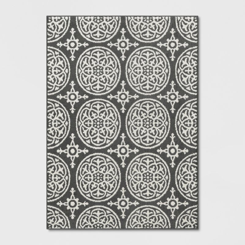 4'X5'6" Washable Medallion Tufted And Hooked Accent Rug Gray - Threshold