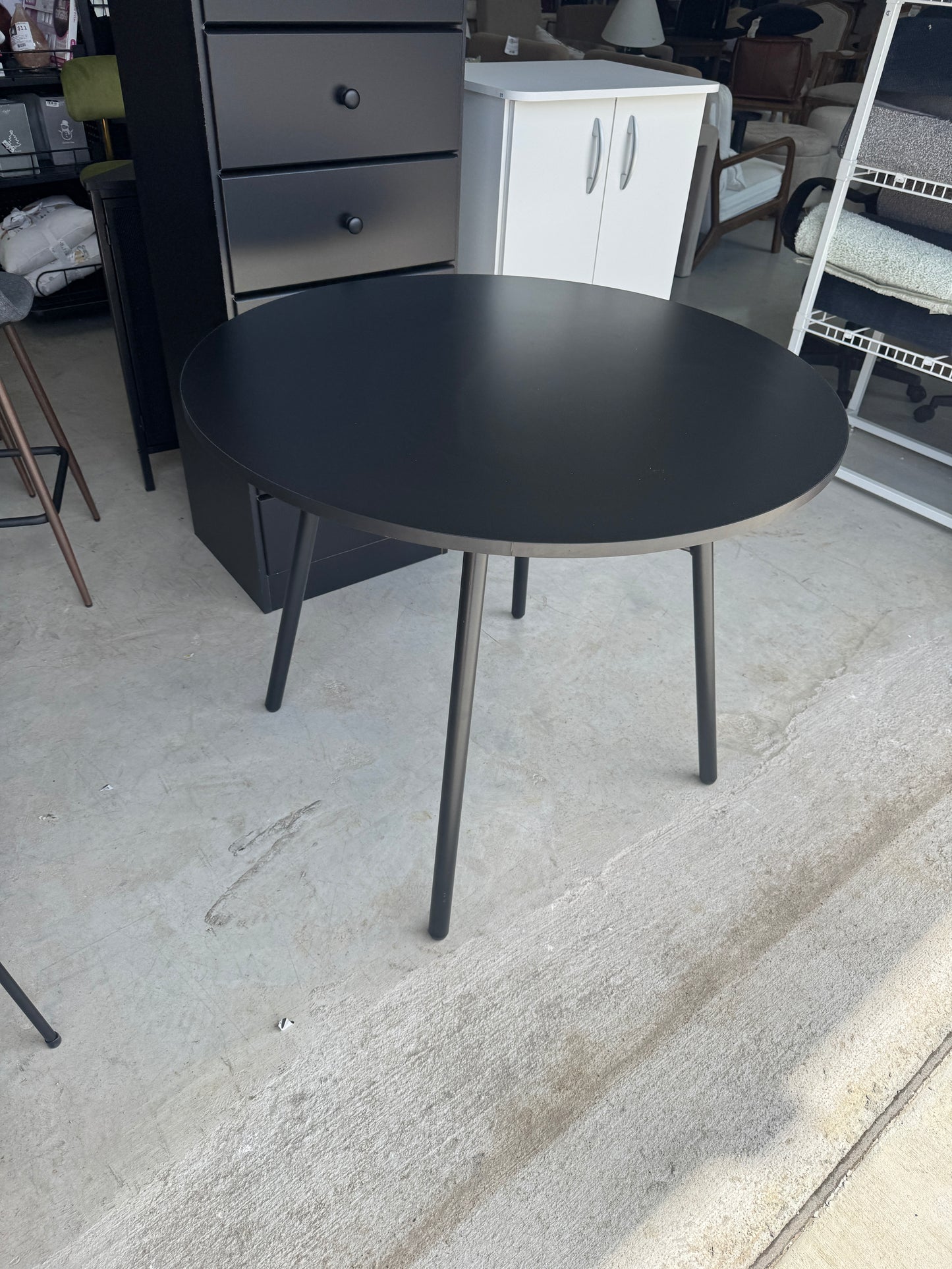 36" Round Dining Table Black - Room Essentials