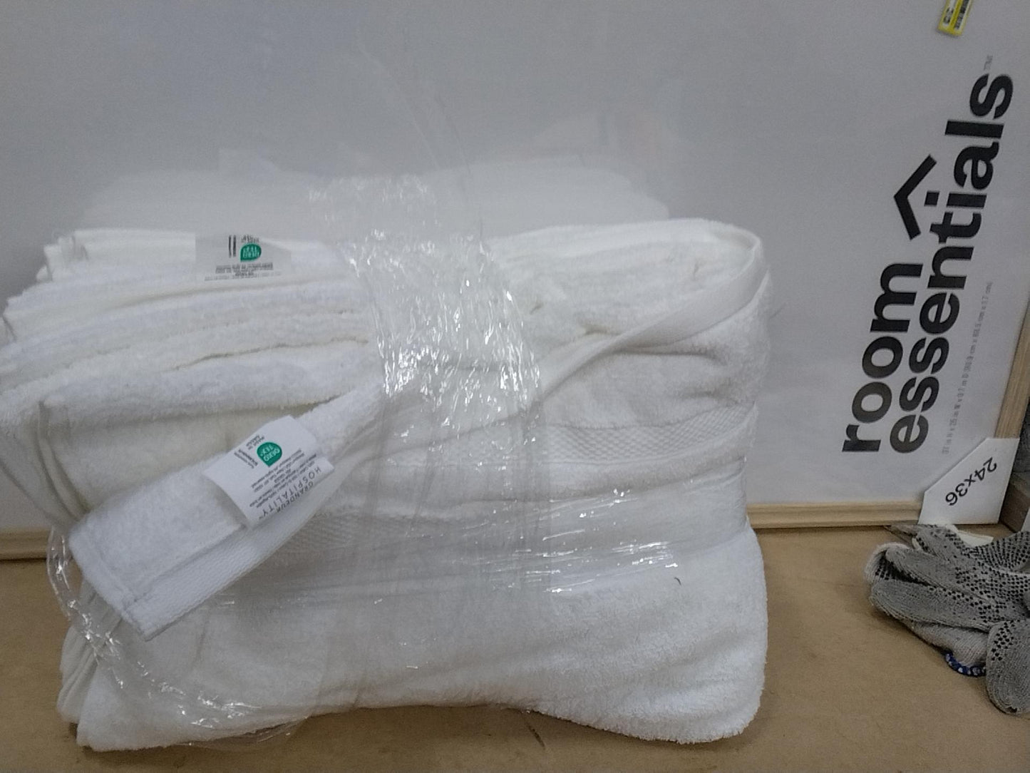 6 Piece White Towel Set by SP Home Set Of Three