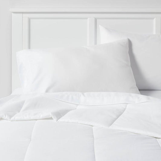Twin/Twin XL All Season Comforter Insert White - Room Essentials: Hypoallergenic, Percale Weave, OEKO-TEX Certified