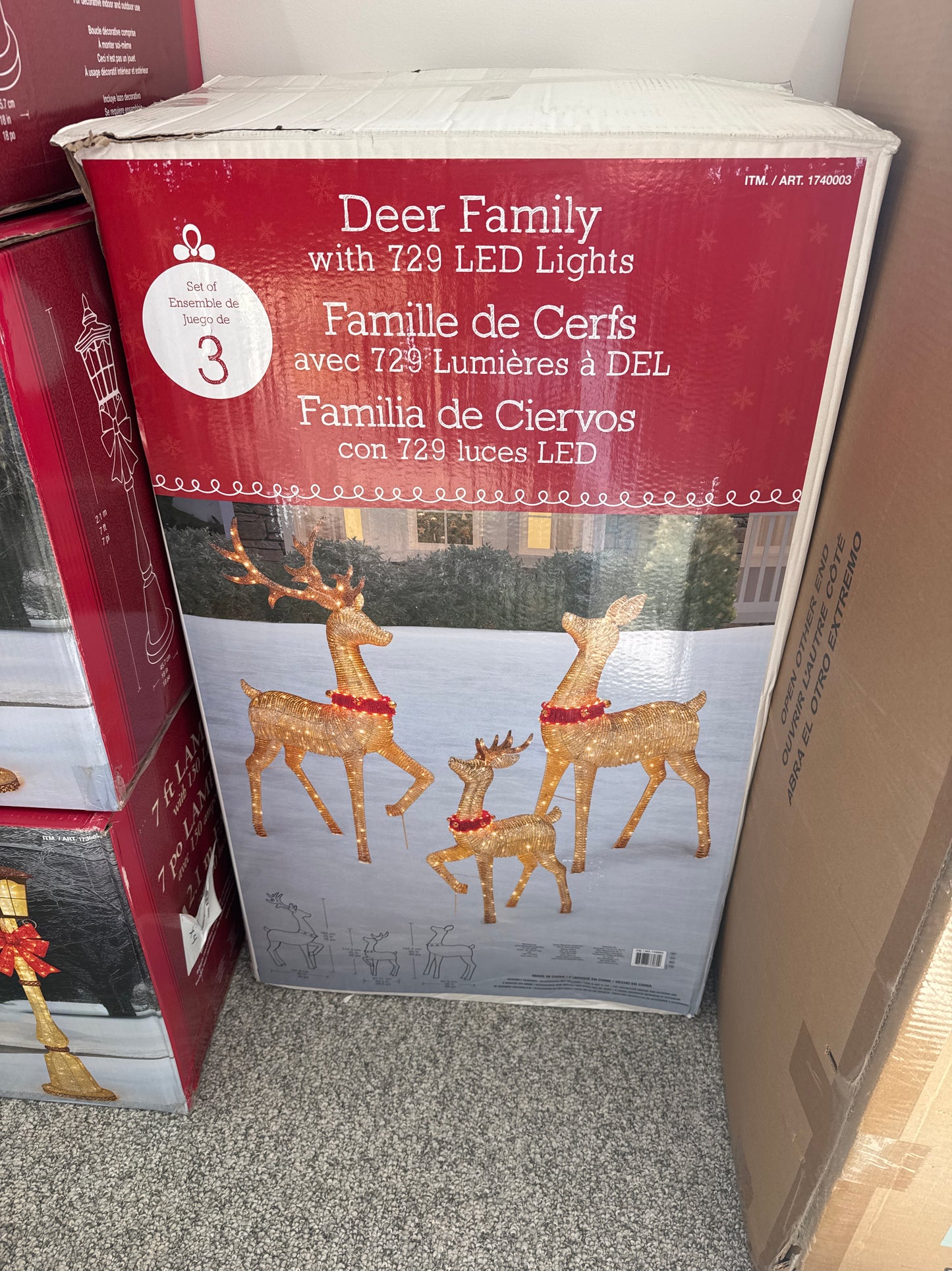 Lighted Deer Family Set with 729 LED Lights – Set of 3 Holiday Decorations