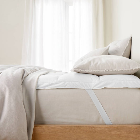 Queen Ultra Loft Down Alternative Mattress Topper - Casaluna: Hypoallergenic Cotton, 233 Thread Count, Fits 18" Depth