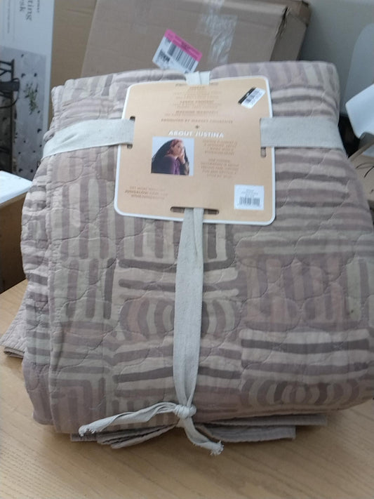 Jungalow 3pc King Abrazo Quilt Set Taupe: Cotton Stripe Bedding, Machine Washable