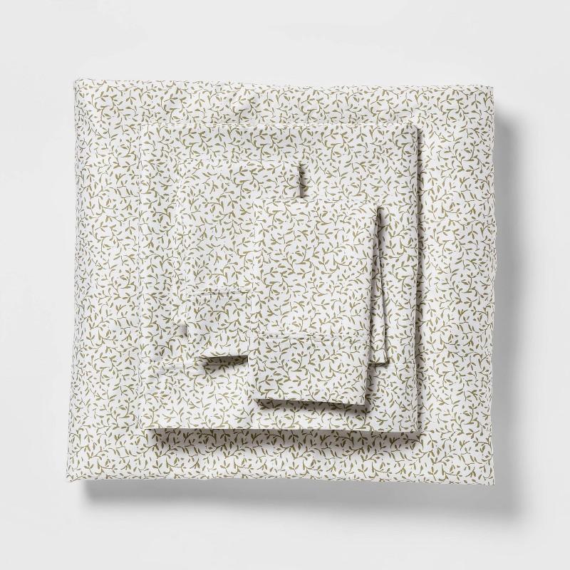 Queen Printed Performance 400 Thread Count Sheet Set Green Vine - Threshold: Cotton Sateen, Includes 2 Pillowcases, Fits 18" Mattress