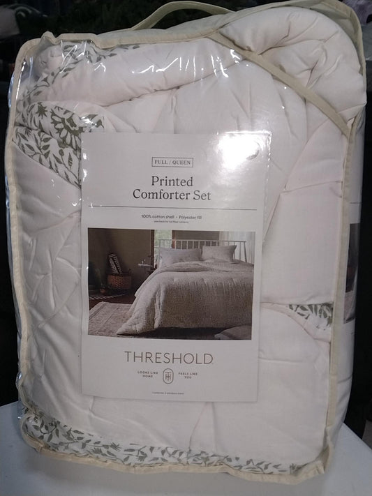 Full/Queen Traditional Vine Printed Comforter & Sham Set Green - Threshold: Dobby Weave, Botanical Pattern, OEKO-TEX Certified