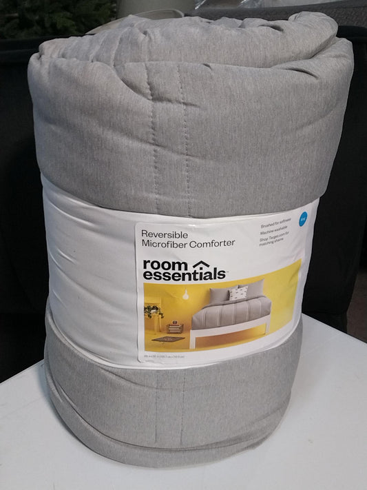 King Lofty Microfiber Comforter Dark Gray Heather - Room Essentials