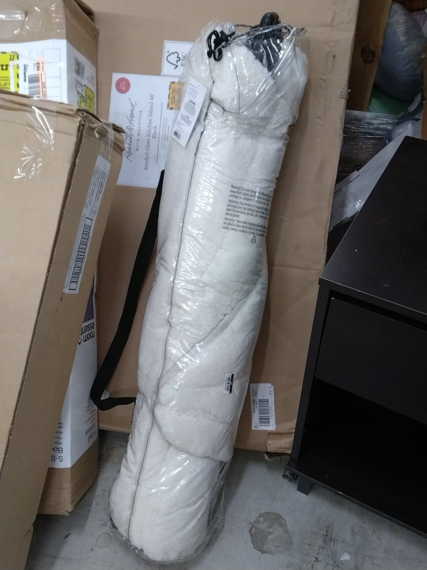 Butterfly Dorm Chair Faux Shearling Cream - Room Essentials