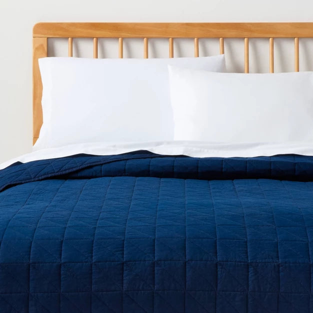 Twin/Twin Extra Long Microfiber Quilt Navy - Room Essentials