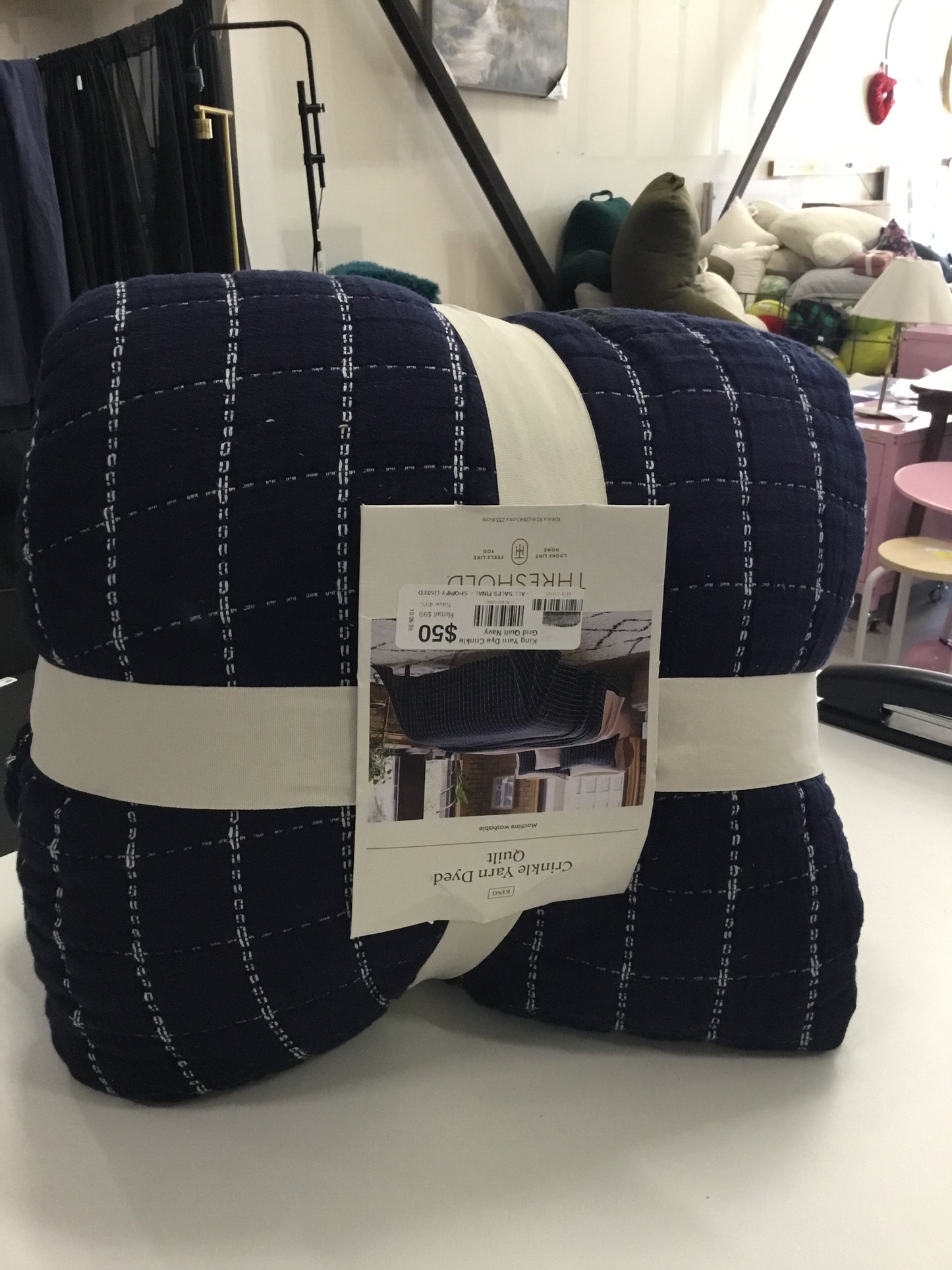 King Yarn Dye Crinkle Grid Quilt Navy Blue/Ivory - Threshold: Percale, Machine Washable, OEKO-TEX Certified