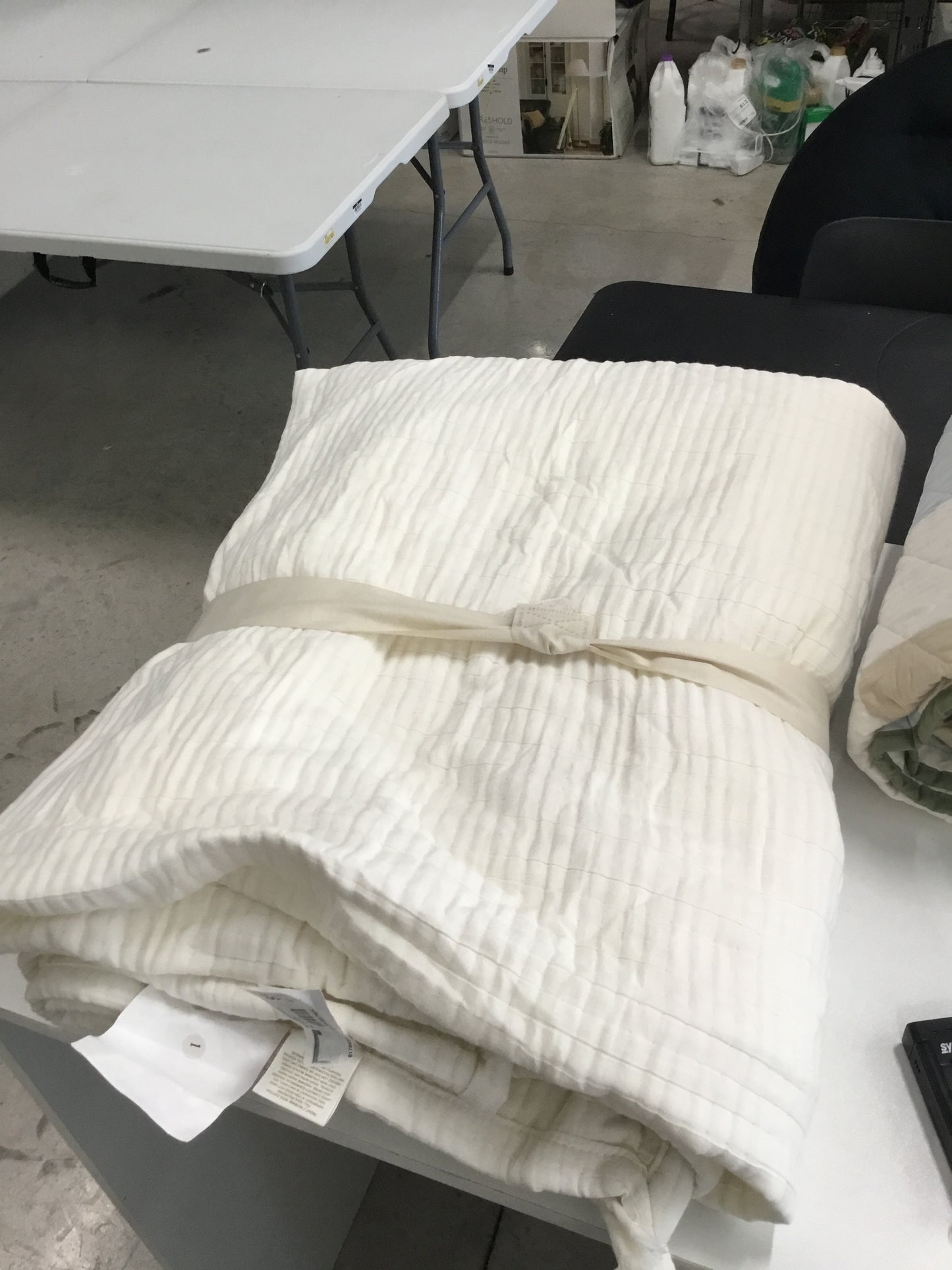 King Double Cloth Quilt Cream - Threshold: OEKO-TEX Certified, Jacquard Weave, Midweight Bedspread