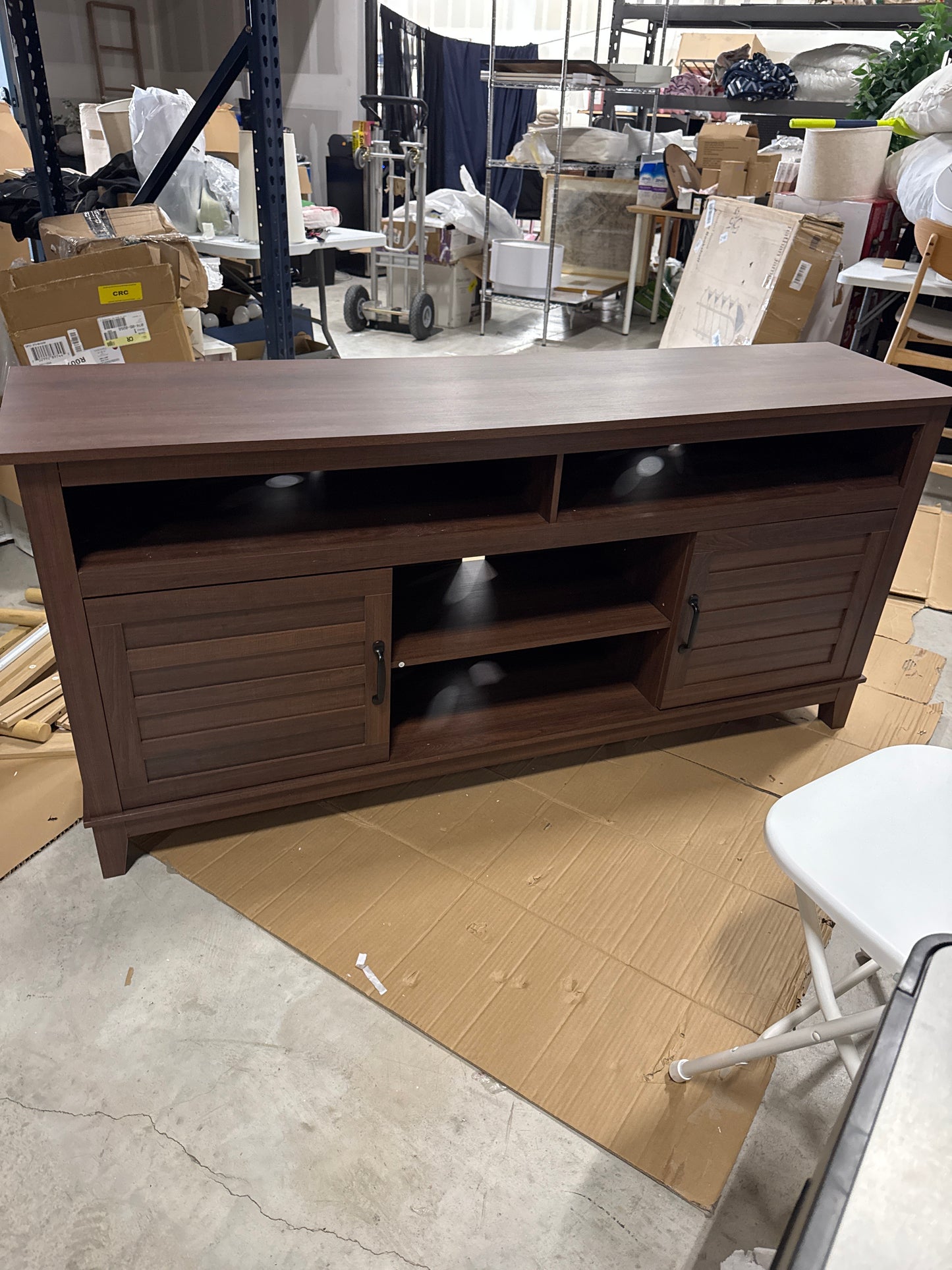65-inch modern TV stand, semi-open double-door entertainment centre with 8 storage compartments, Brown