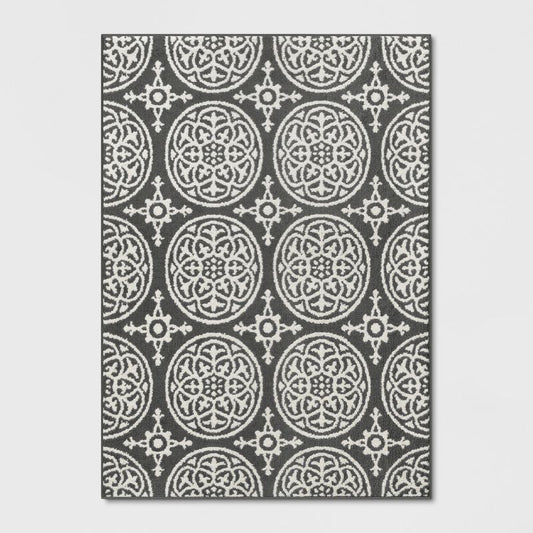 4'X5'6" Washable Medallion Tufted And Hooked Accent Rug Gray - Threshold