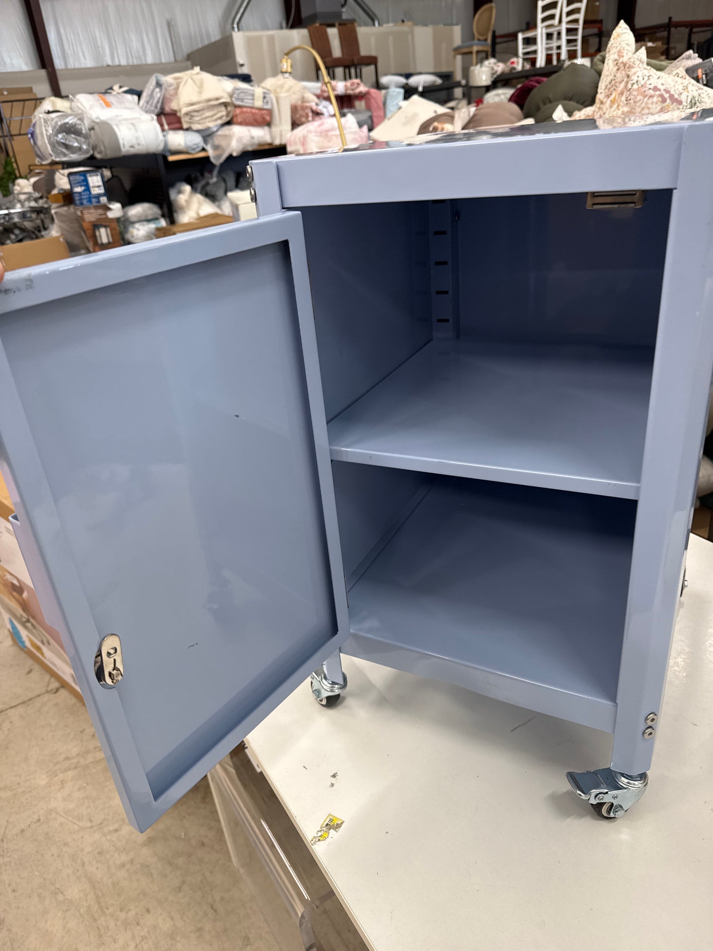 Butterfly Dorm Chair Faux Shearling Cream - Room Essentials